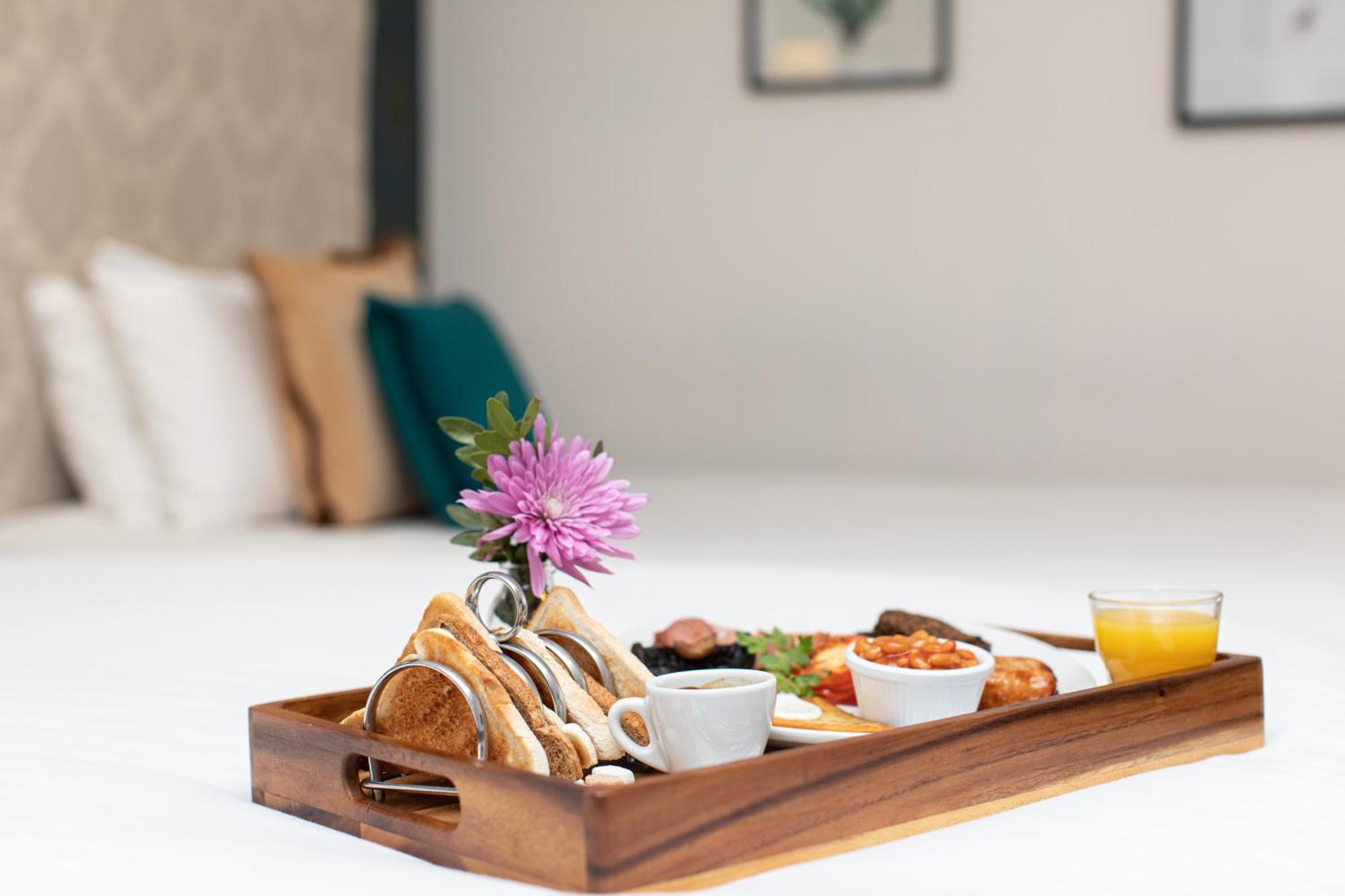 פיטלוצ'רי Scotland'S Spa Hotel מראה חיצוני תמונה