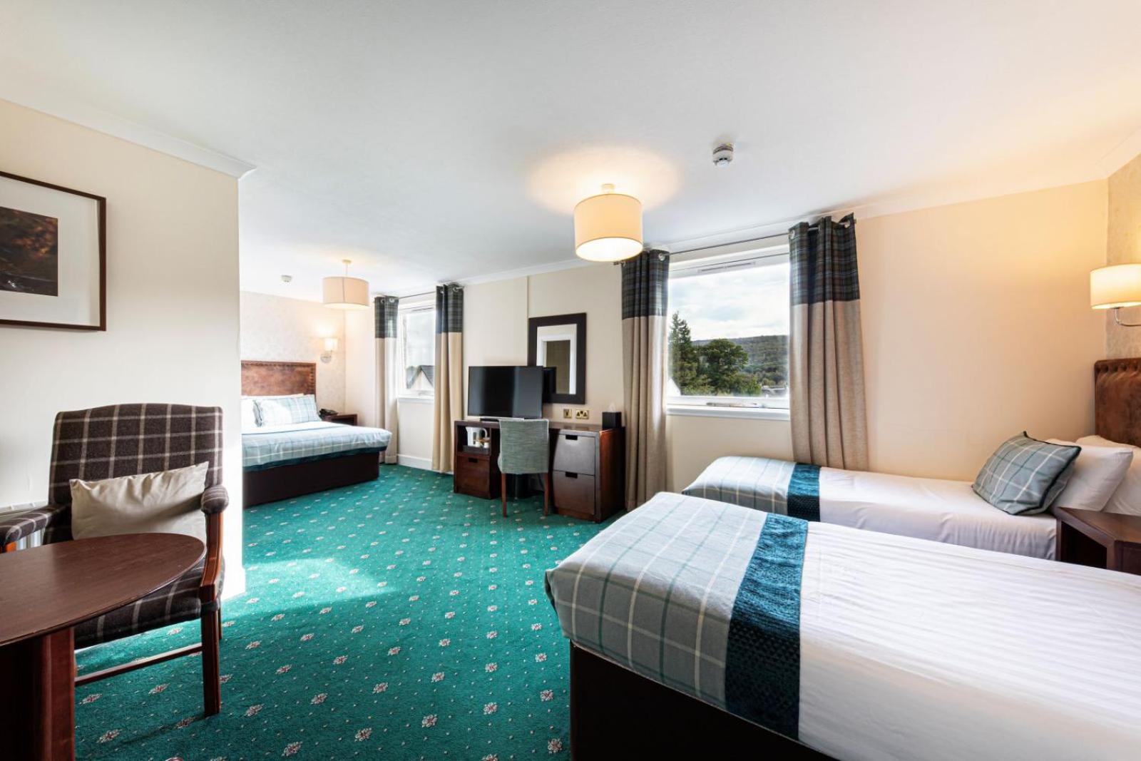פיטלוצ'רי Scotland'S Spa Hotel מראה חיצוני תמונה